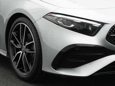 Mercedes A 200 MUlti+Kamera+Night+19"+Ambi (2025) - Foto 9