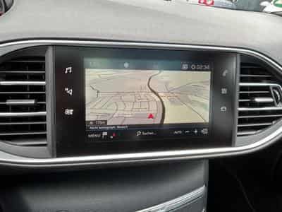 Peugeot 308 308 SW GT *Automatik*Navi*Kamera*Pano*Eu6d (2018) - Foto 12