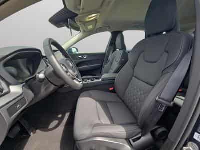 Volvo XC60 B5 Core / Essence (2025) - Foto 12