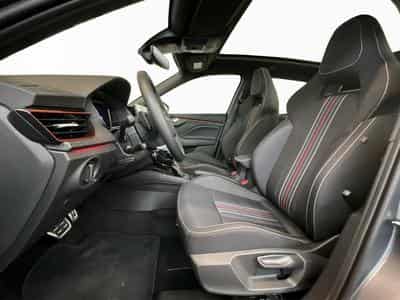 Skoda Kamiq Monte-Carlo+DSG+P.Assisted+LM18+P.Park (2025) - Foto 11