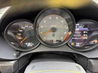 Porsche 718 4.0 420ch GT4 (2020) - Foto 13