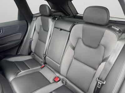 Volvo XC60 T8 Black Edition Plus / Hybride KIT HIVER INCLUS (2025) - Foto 13