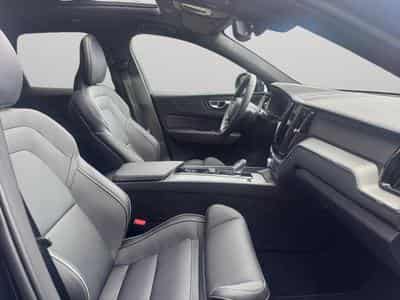 Volvo XC60 T8 Black Edition Plus / Hybride KIT HIVER INCLUS (2025) - Foto 15