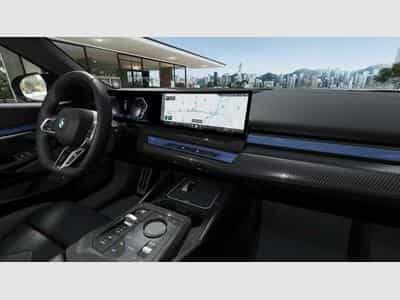 BMW 520 d xDrive M Sport M Sportpaket Head-Up DAB (2026) - Foto 4