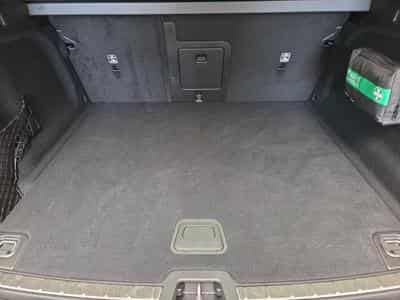 Volvo XC60 B5 AWD Plus Dark / Essence (2025) - Foto 15