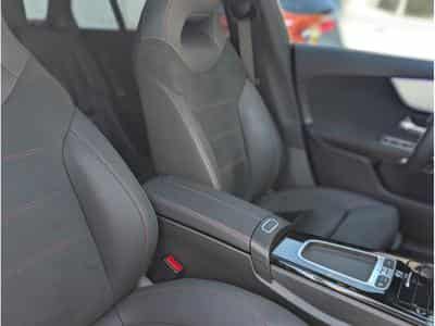 Mercedes CLA 200 Shooting Brake AMG LINE * CAMERA 360 * PANORAMA * 7G-DCT (2025) - Foto 11