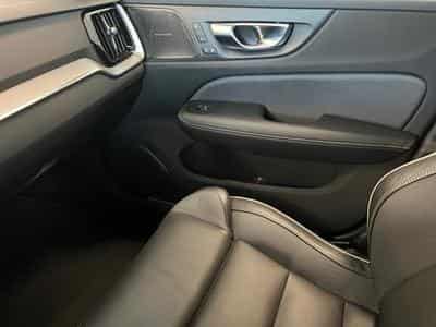 Volvo V60 Plus Dark (2025) - Photo 12