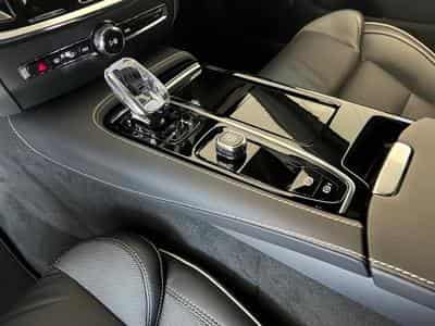 Volvo V60 Plus Dark (2025) - Photo 8