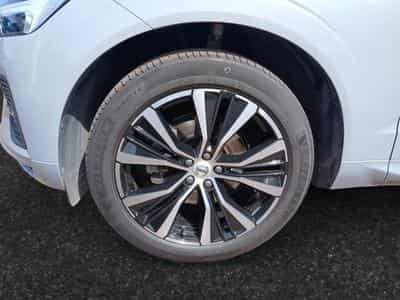 Volvo XC60 B5 Core / Essence (2025) - Foto 14