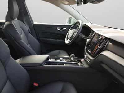 Volvo XC60 B5 Core / Essence (2025) - Foto 15