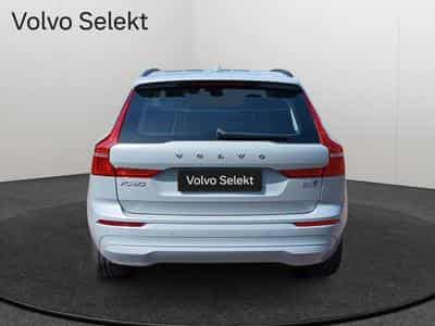 Volvo XC60 B5 Core / Essence (2025) - Foto 6