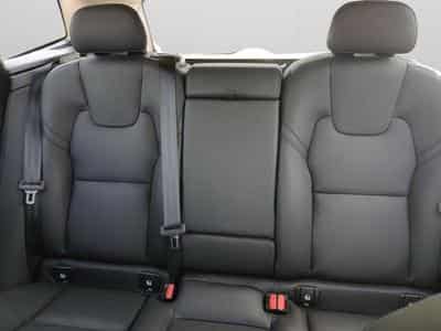 Volvo XC60 B5 Core / Essence (2025) - Foto 13