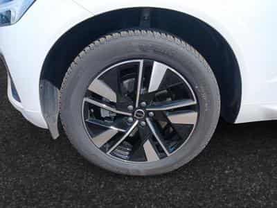 Volvo XC60 B5 Core FACELIFT / Essence (2025) - Foto 14