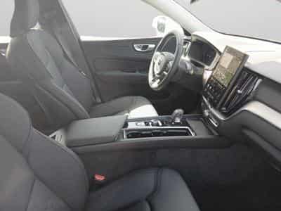 Volvo XC60 B5 Core FACELIFT / Essence (2025) - Foto 15