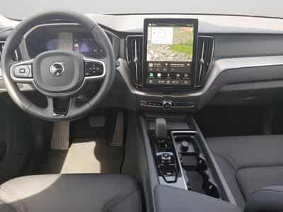 Volvo XC60 B5 Core FACELIFT / Essence (2025) - Foto 10