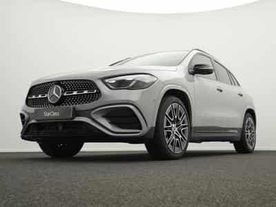 Mercedes GLA 180 AMG-Line (2025) - Foto 10