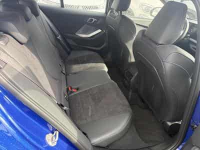 BMW 118 2.0DA PACK M 150CV AUTO (2025) - Foto 8