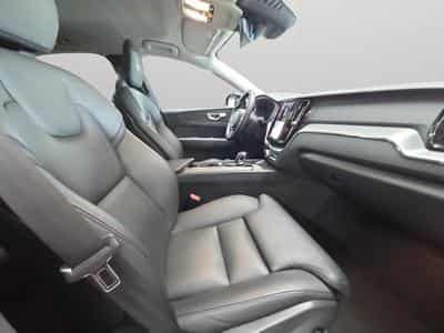 Volvo XC60 B4 Plus Dark / Essence (2023) - Foto 13