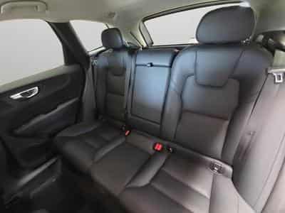 Volvo XC60 B4 Plus Dark / Essence (2023) - Foto 14