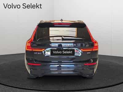 Volvo XC60 B4 Plus Dark / Essence (2023) - Foto 5