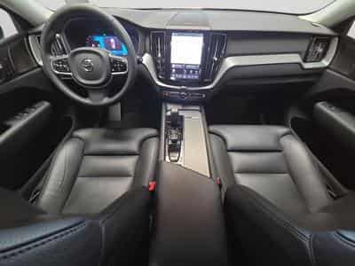 Volvo XC60 B4 Plus Dark / Essence (2023) - Foto 9