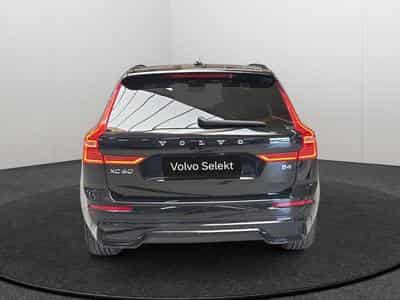 Volvo XC60 B4 Plus Dark / Essence (2024) - Foto 4