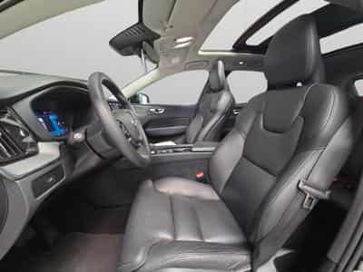 Volvo XC60 B4 Plus Dark / Essence (2024) - Foto 9