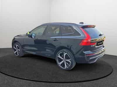 Volvo XC60 B5 AWD Ultra Dark / Essence (2025) - Foto 3