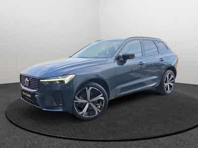 Volvo XC60 B5 AWD Ultra Dark / Essence (2025) - Foto 1