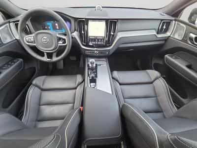Volvo XC60 B5 AWD Ultra Dark / Essence (2025) - Foto 10