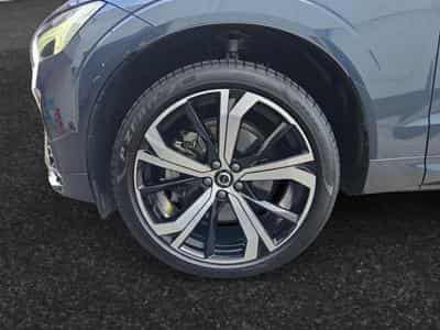 Volvo XC60 B5 AWD Ultra Dark / Essence (2025) - Foto 14