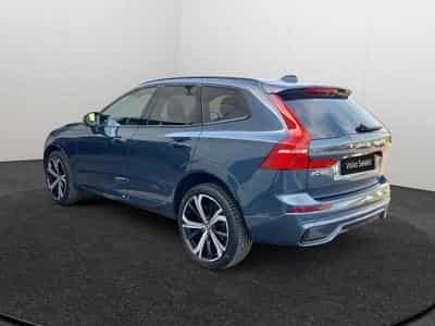 Volvo XC60 B5 AWD Ultra Dark / Essence (2025) - Foto 3