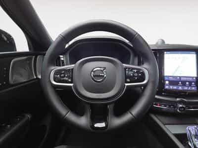 Volvo XC60 B5 AWD Ultra Dark / Essence (2025) - Foto 12