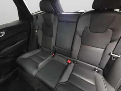 Volvo XC60 B5 AWD Ultra Dark / Essence (2025) - Foto 13