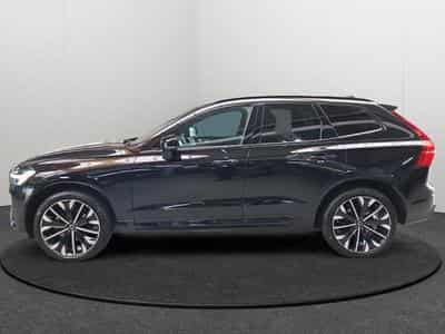 Volvo XC60 B5 AWD Ultra Dark / Essence (2025) - Foto 4