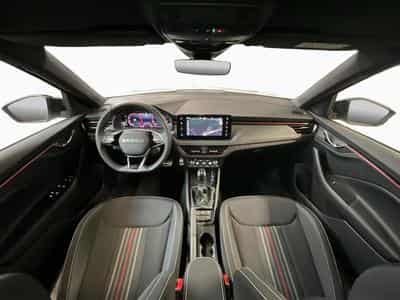 Skoda Kamiq Monte-Carlo+DSG+LED+P.Assisted+P.Park&Go (2025) - Foto 2