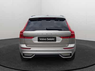 Volvo XC60 B4 Plus Dark / Essence (2024) - Foto 4