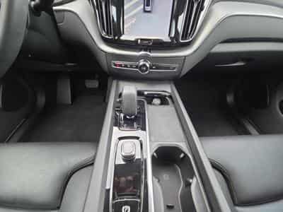 Volvo XC60 B4 Plus Dark/ Essence (2024) - Foto 11