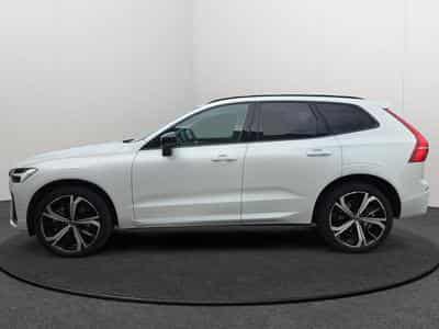 Volvo XC60 B4 Plus Dark/ Essence (2024) - Foto 2