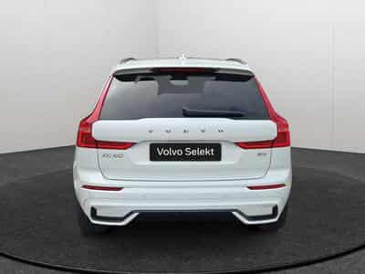Volvo XC60 B4 Plus Dark/ Essence (2024) - Foto 4