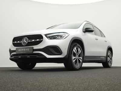Mercedes GLA 250 e Progressive Kamera+LED+Night+18"+MBUX (2022) - Foto 10