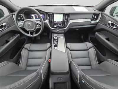 Volvo XC60 T6 Plus Dark / Hybride (2025) - Foto 10