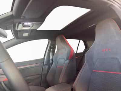 VW Golf CLUBSPORT (2025) - Foto 15