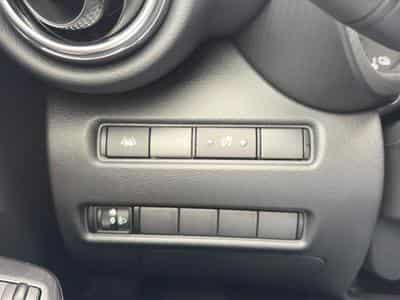 Nissan JUKE 1.6 HYBRID 143 N-CONNECTA (2023) - Foto 12