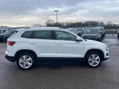 Skoda KAROQ 1.5 TSI 150 SELECTION DSG7 (2025) - Foto 4