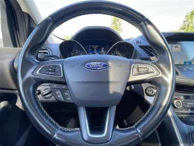 Ford Kuga 1.5 TDCI 120 VIGNALE POWERSHIFT (2017) - Foto 11