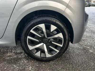 Peugeot 208 1.2 100 STYLE (2025) - Foto 9