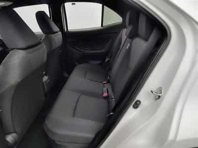 Toyota Yaris Cross 1.5i VVT-i Hybrid E-CVT CARPLAY / CAMERA / FULL LED / ALU17" (2026) - Foto 13