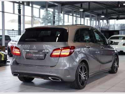 Mercedes B 220 4M AMG Line 1.Hand *Pano *Kamera *Night (2018) - Foto 8