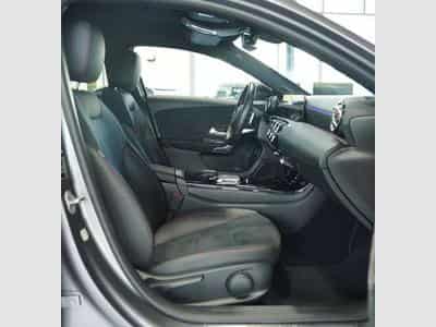 Mercedes A 200 Limousine AMG Line *2.H *19 *Night*Kamera (2022) - Foto 14